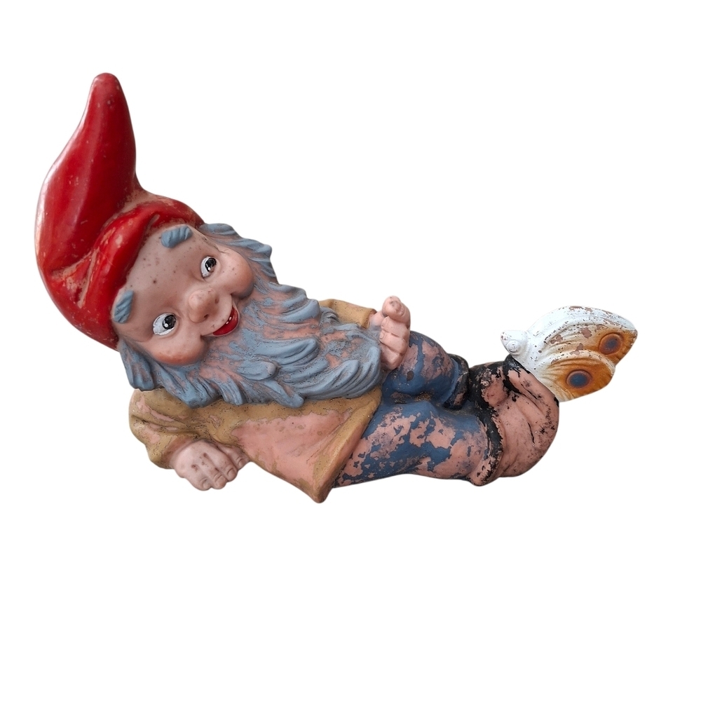 Vintage Resin Garden Gnome Statues Set of 2 Painted Weathered Look Heissner - Picture 2 of 15